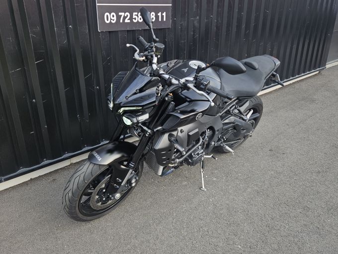YAMAHA MT-10 4