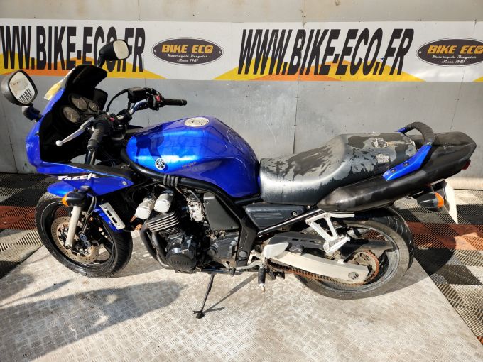 YAMAHA FZS FAZER 4
