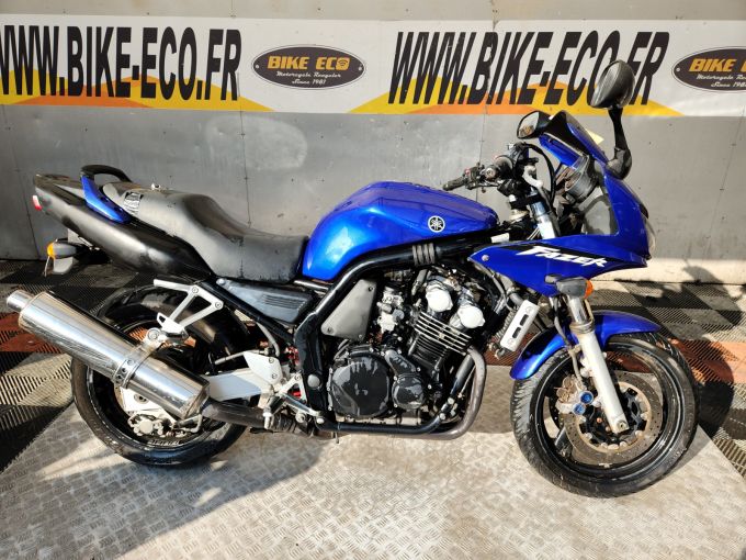 YAMAHA FZS FAZER 4