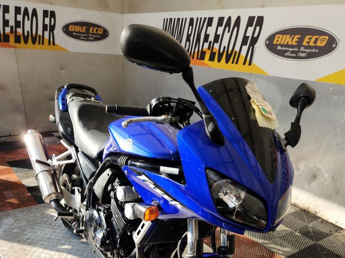 YAMAHA FZS FAZER 4