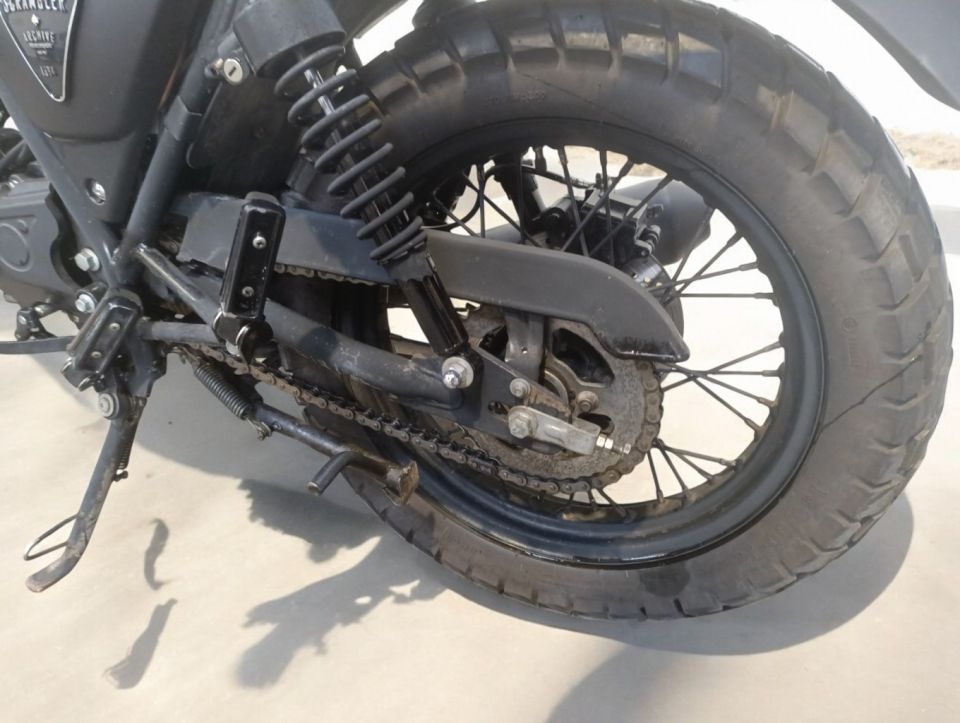 ARCHIVE MOTORCYCLE SCRAMBLER 4