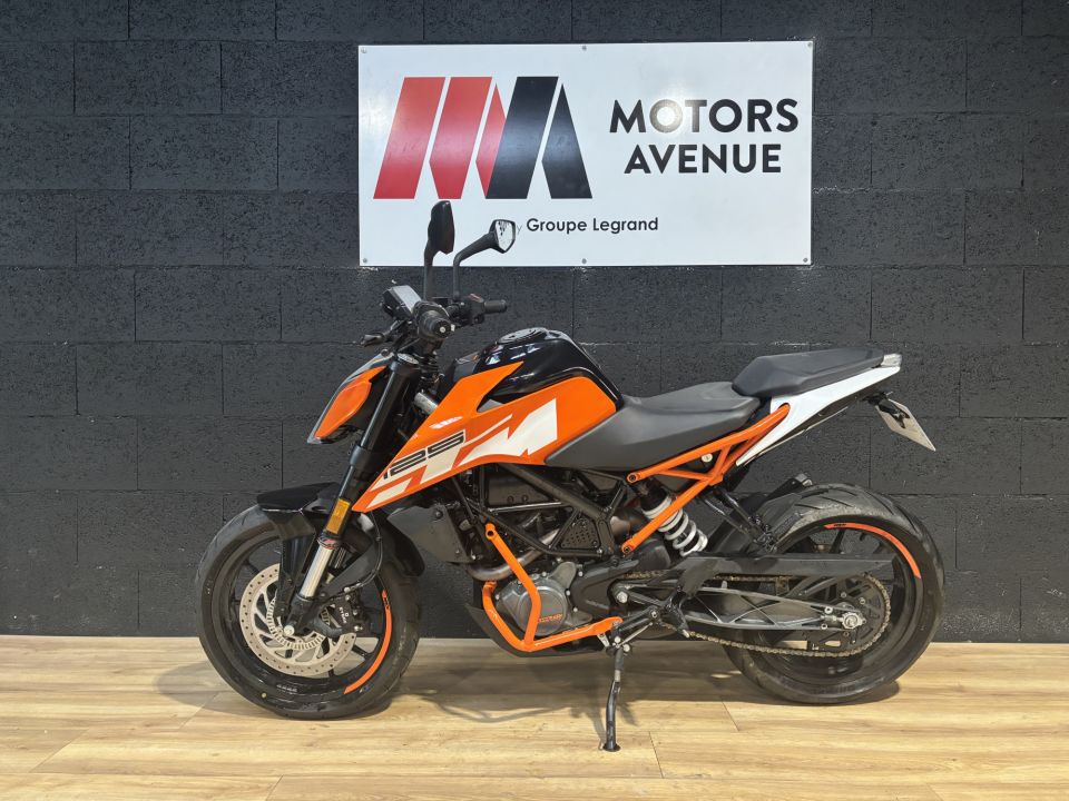 KTM 125 DUKE ABS 4