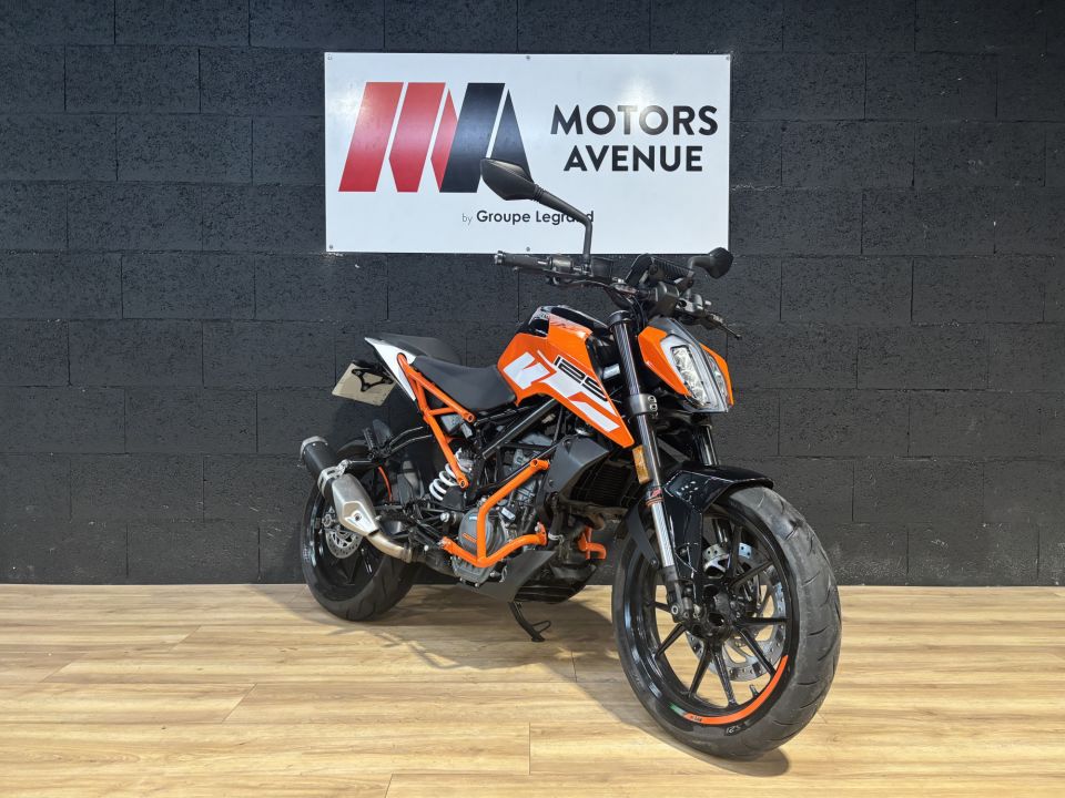 KTM 125 DUKE ABS 4