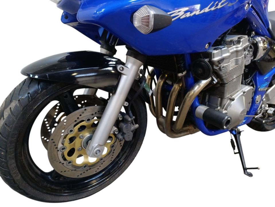 SUZUKI GSF 600 BANDIT 4