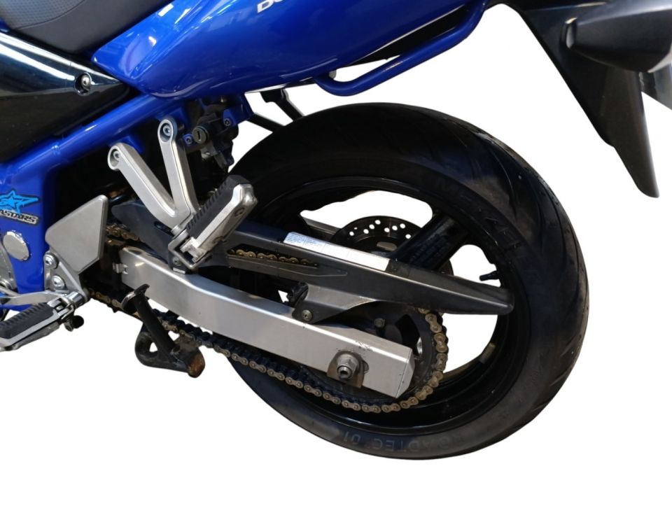 SUZUKI GSF 600 BANDIT 4