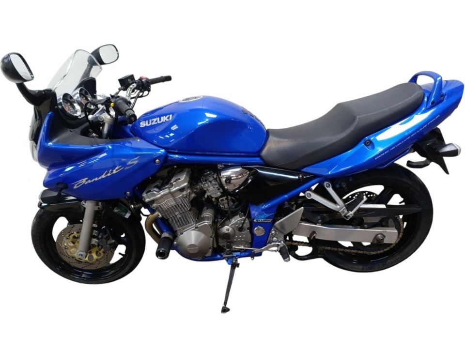 SUZUKI GSF 600 BANDIT 4