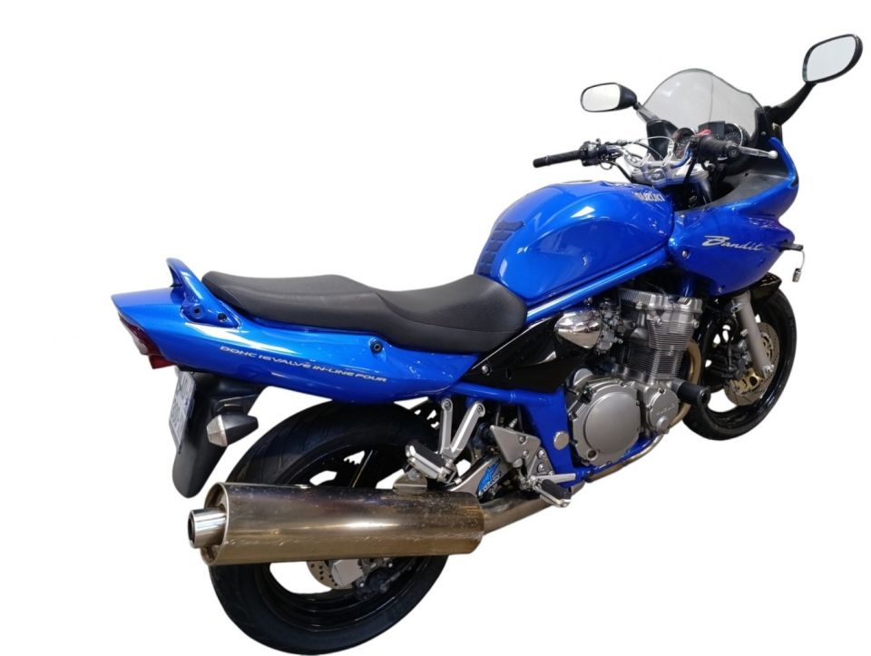 SUZUKI GSF 600 BANDIT 4