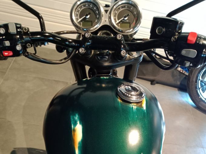 TRIUMPH Bonneville T120 Black 4