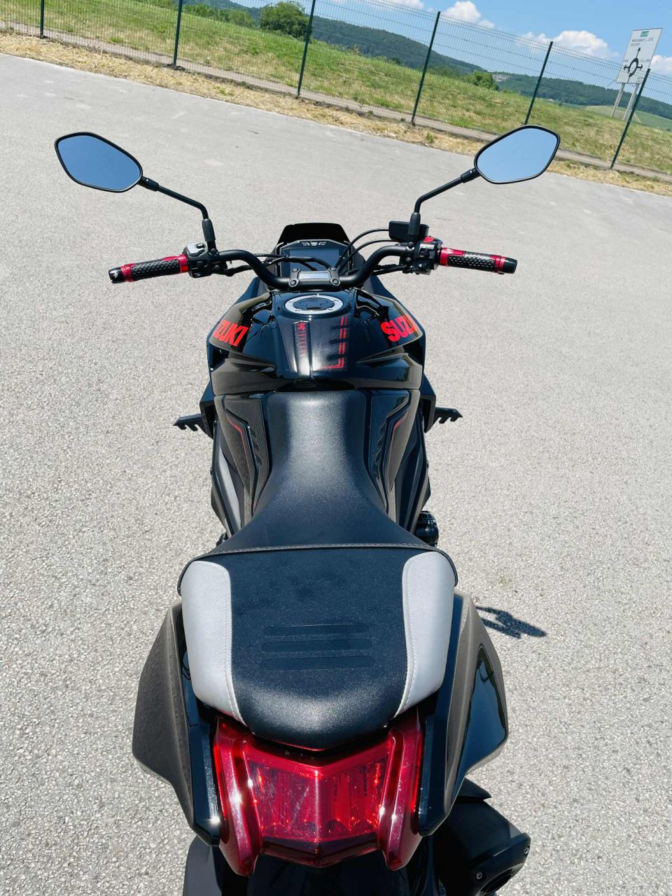 SUZUKI KATANA 1000 4