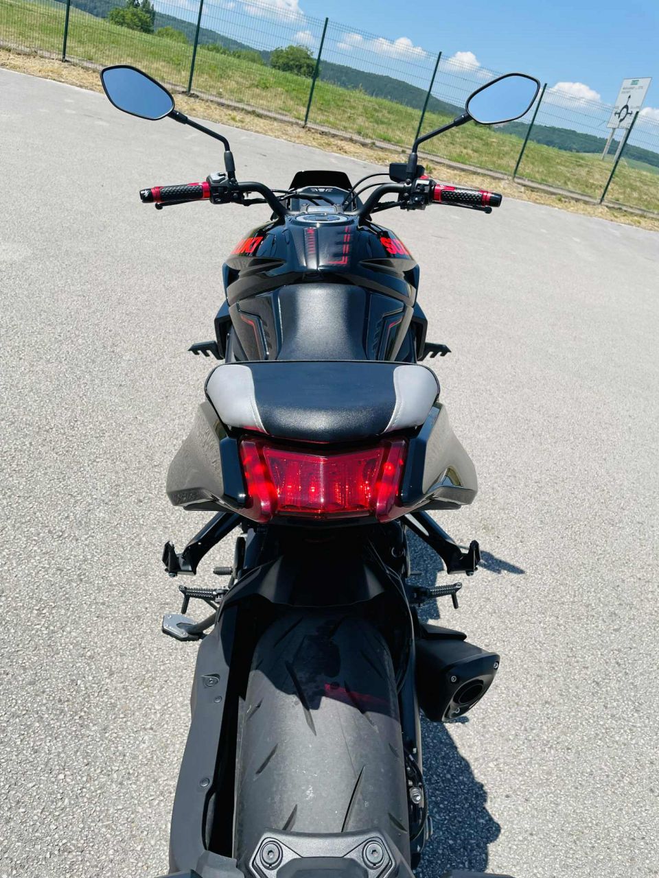 SUZUKI KATANA 1000 4