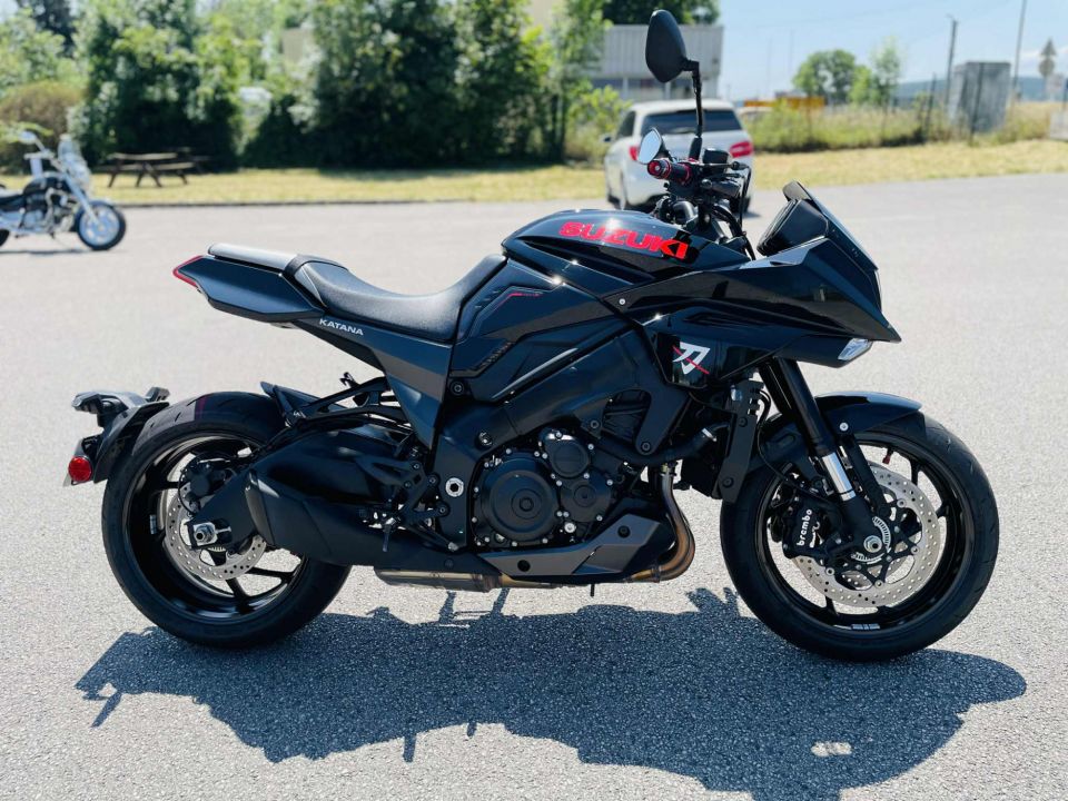 SUZUKI KATANA 1000 4