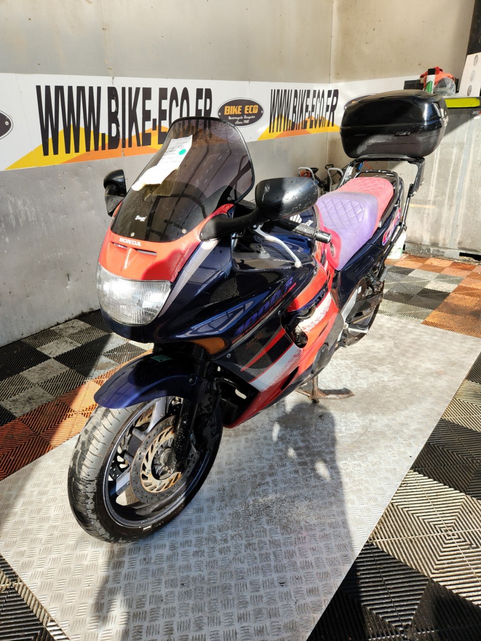 HONDA CBR 1000 F 4