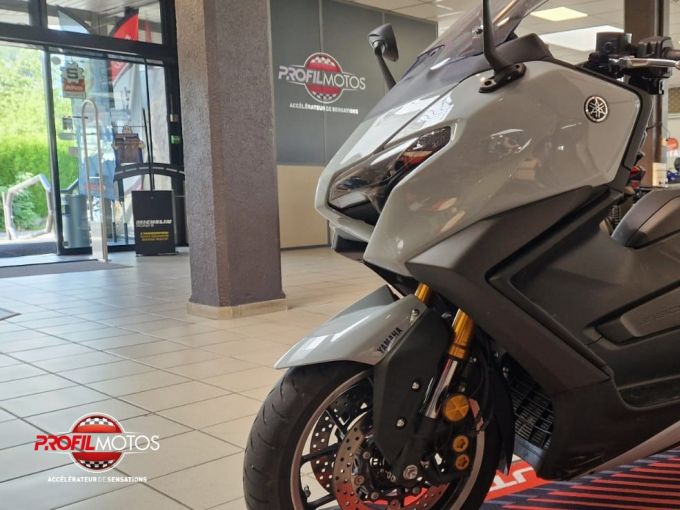 YAMAHA XP T-MAX 560 TECH MAX 4