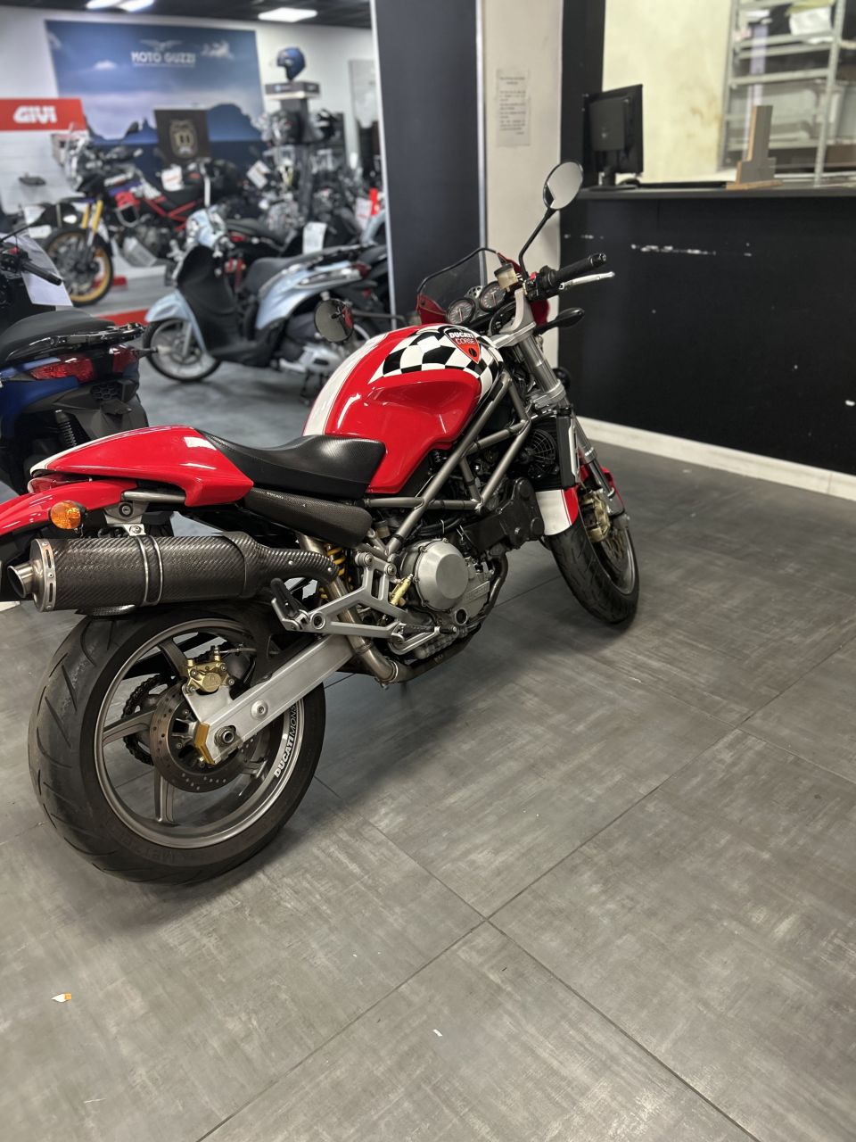 DUCATI MONSTER 916 S4 4
