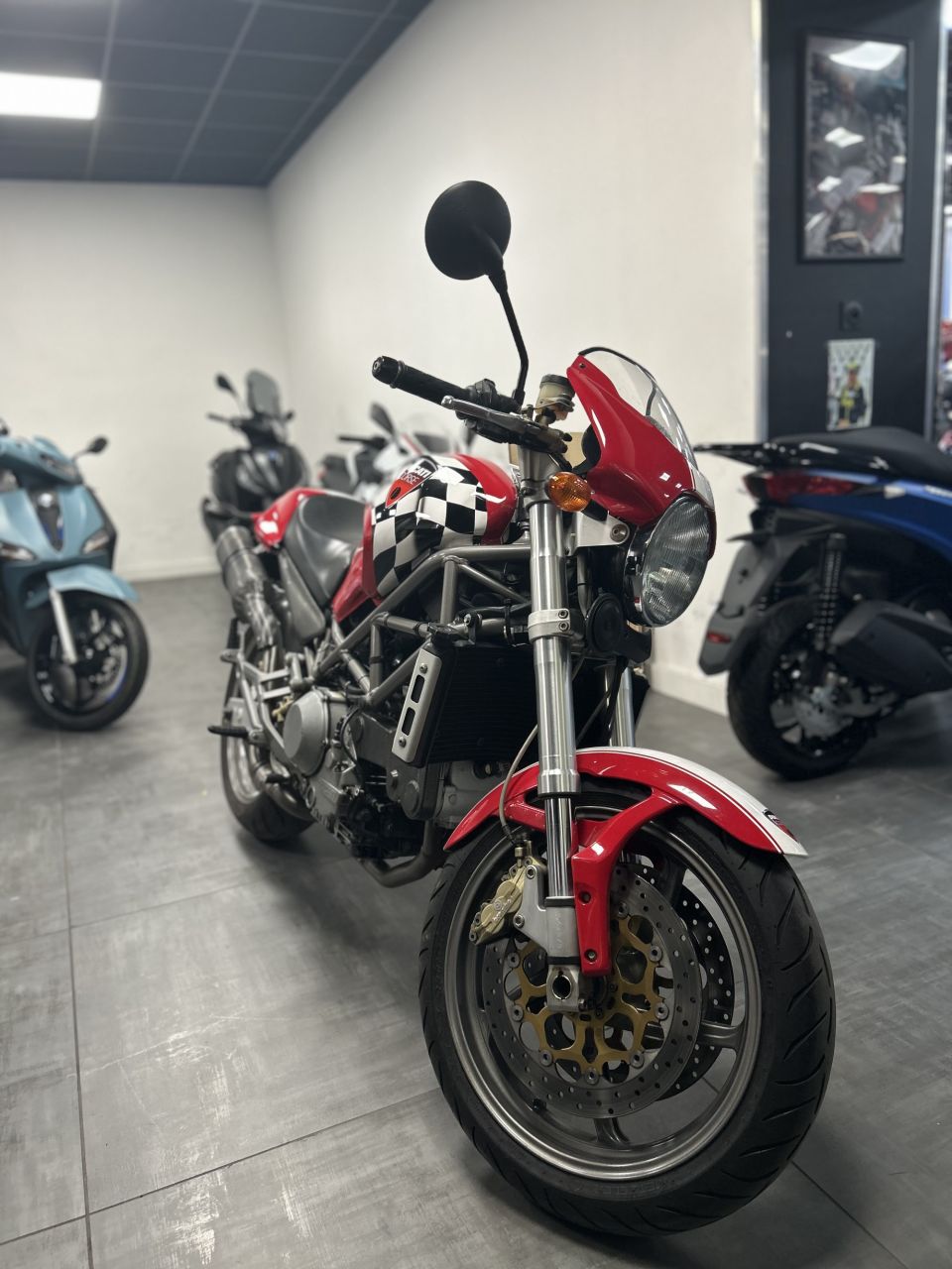 DUCATI MONSTER 916 S4 4