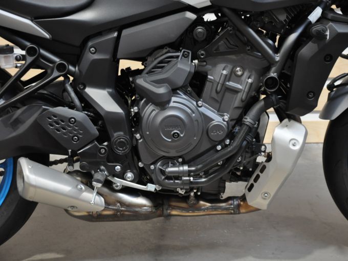 YAMAHA MT-07 Y-AMT 4