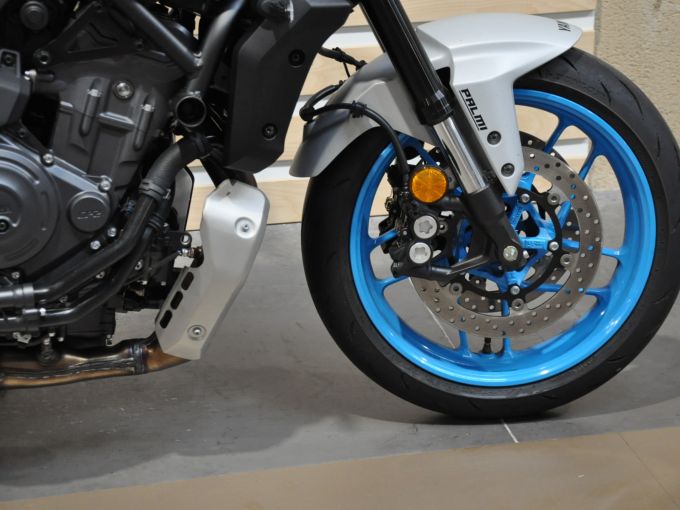 YAMAHA MT-07 Y-AMT 4
