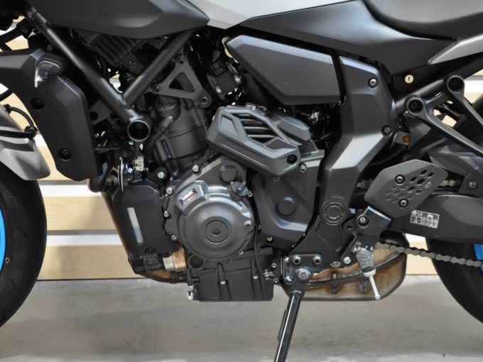 YAMAHA MT-07 Y-AMT 4