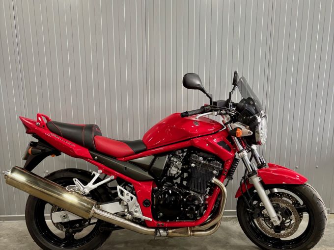 SUZUKI GSF 600 BANDIT 4