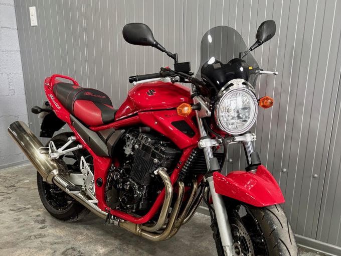 SUZUKI GSF 600 BANDIT 4