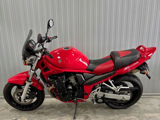 SUZUKI GSF 600 BANDIT 4