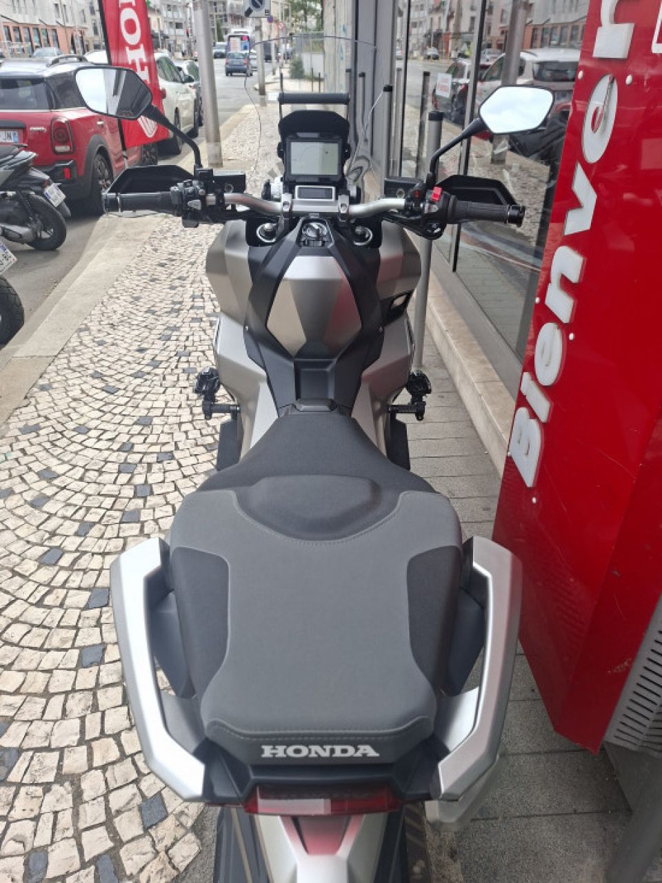 HONDA X-ADV 750 4