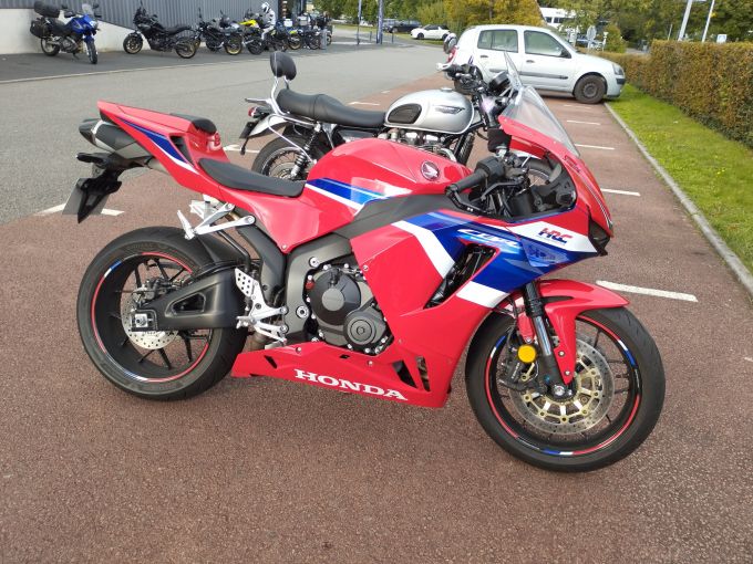 HONDA CBR 600 RR 4