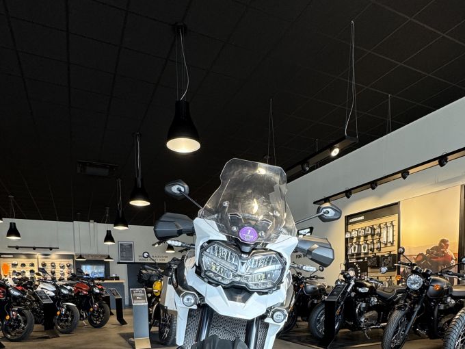 TRIUMPH TIGER 1200 EXPLORER XCA  4