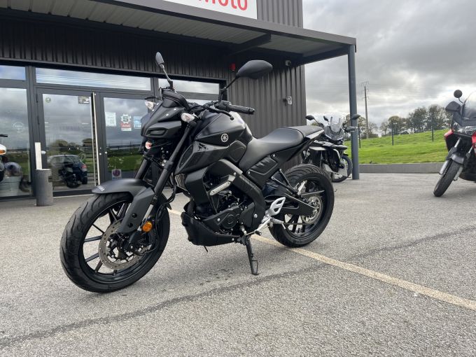 YAMAHA MT-125 ABS 4