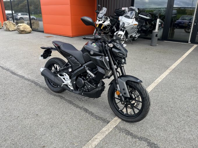 YAMAHA MT-125 ABS 4