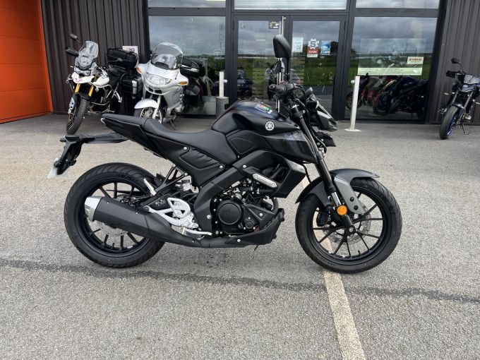 YAMAHA MT-125 ABS 4
