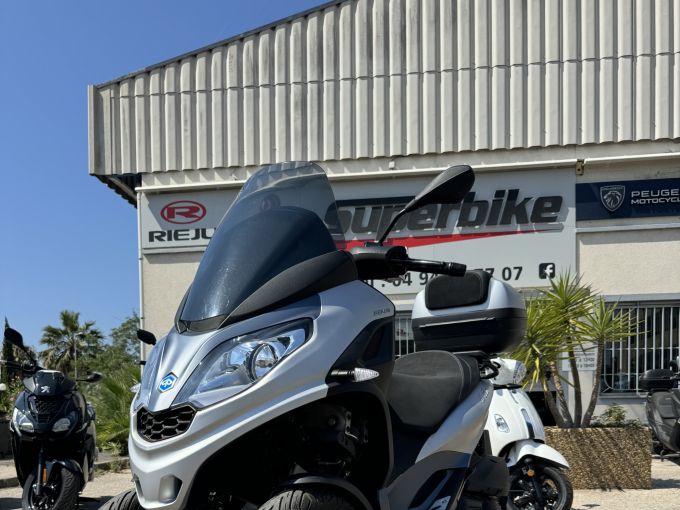 PIAGGIO MP3 300 HPE SPORT ABS ASR 4