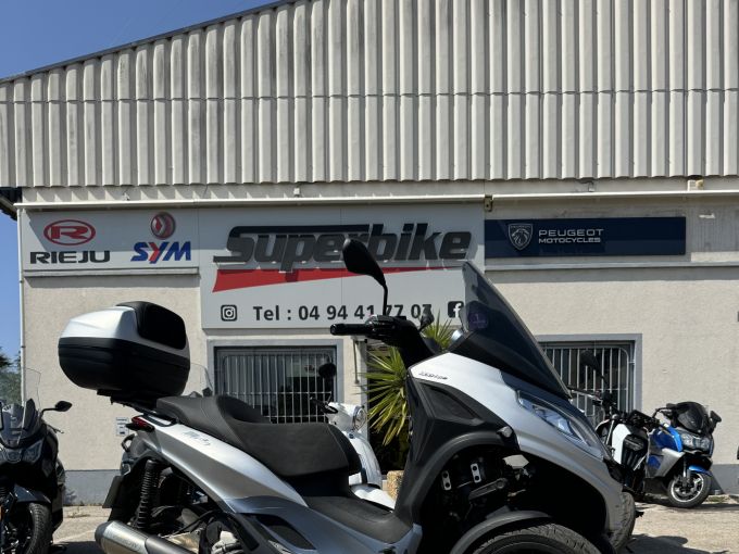 PIAGGIO MP3 300 HPE SPORT ABS ASR 4