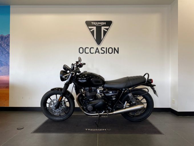 TRIUMPH STREET TWIN  900 4