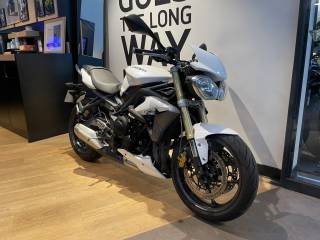 TRIUMPH STREET TRIPLE 675 - 2014