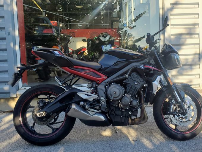 TRIUMPH STREET TRIPLE 765 R 4