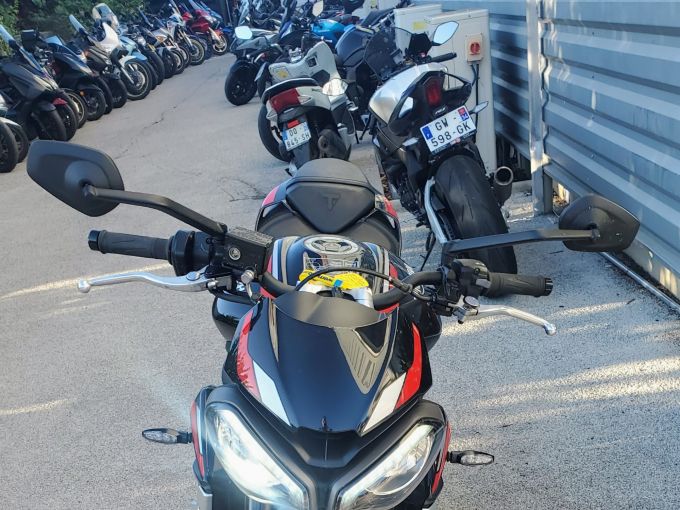 TRIUMPH STREET TRIPLE 765 R 4