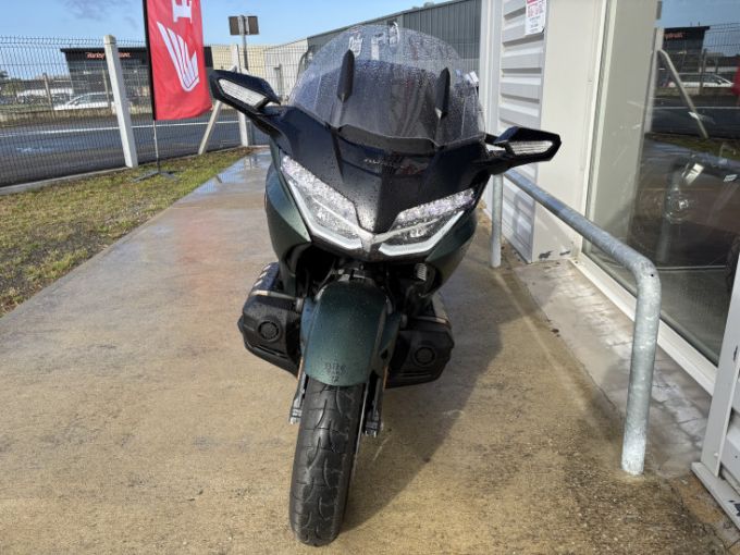 HONDA GOLDWING BAGGER DCT 4