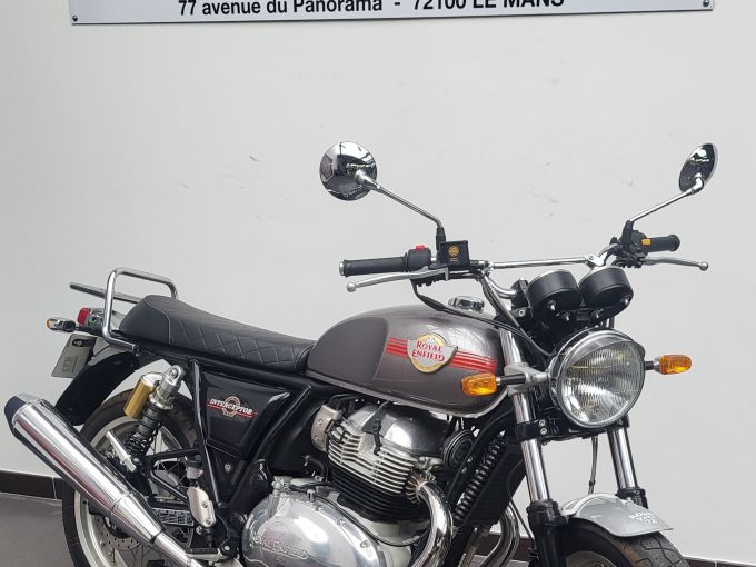ROYAL ENFIELD INTERCEPTOR 4