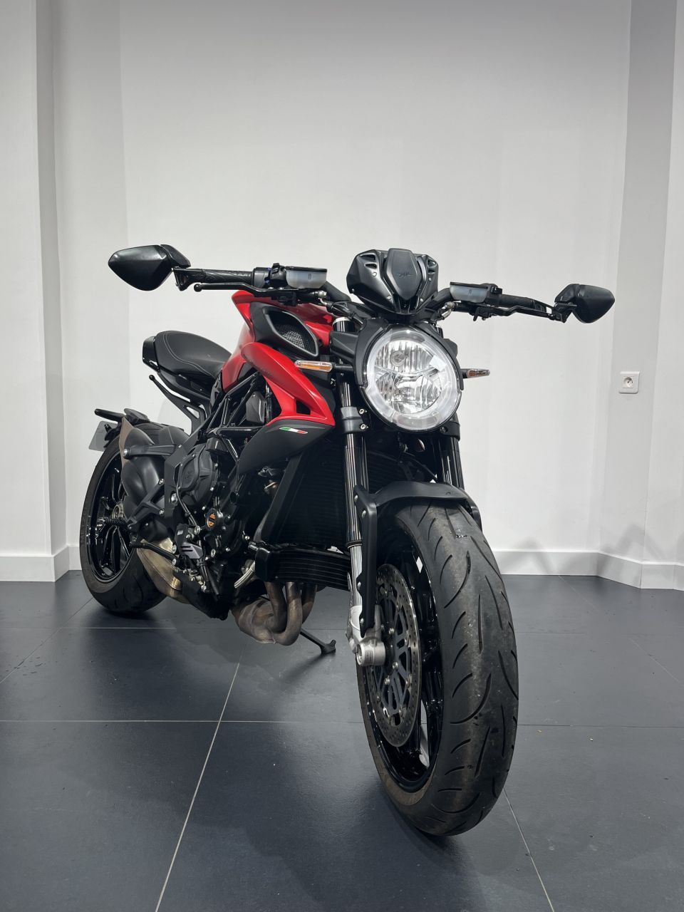 MV AGUSTA 800 dragster 4