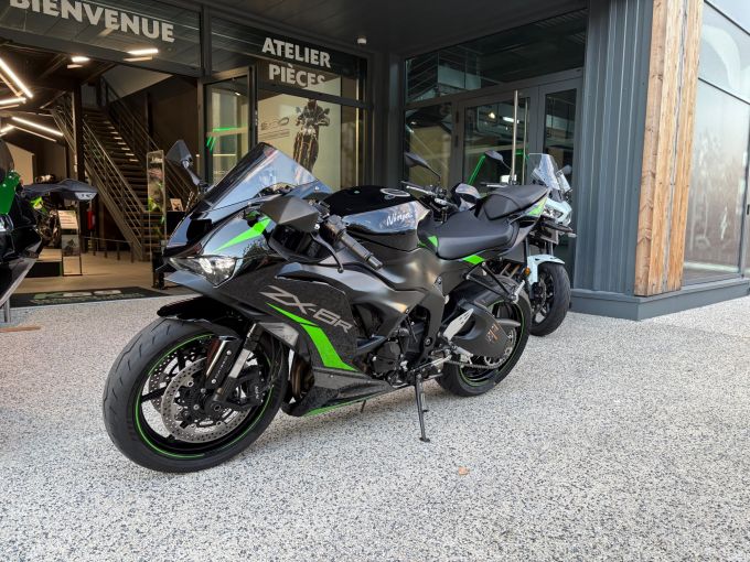 KAWASAKI ZX-6R 636 4