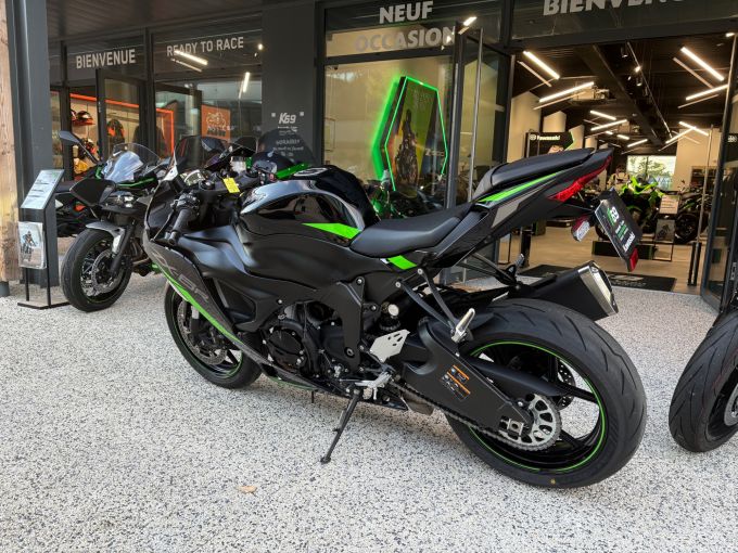 KAWASAKI ZX-6R 636 4
