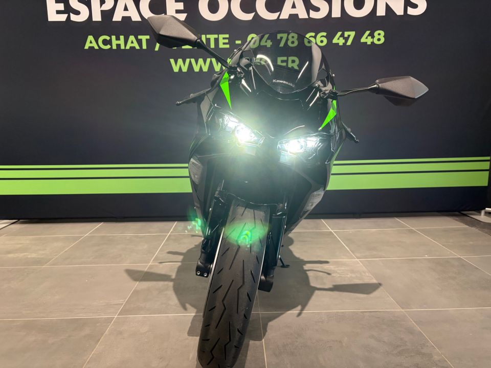 KAWASAKI ZX-6R 636 4