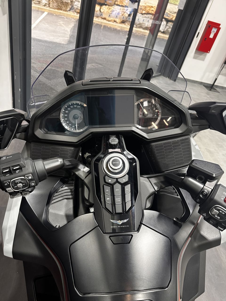 HONDA GOLDWING 1800 BAGGER 4