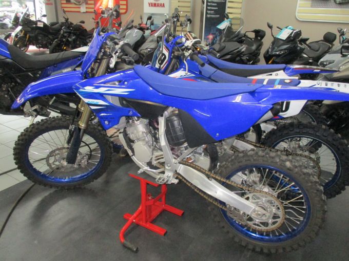 YAMAHA YZ 125 4