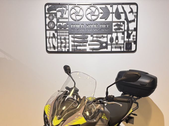 TRIUMPH TIGER 800 4
