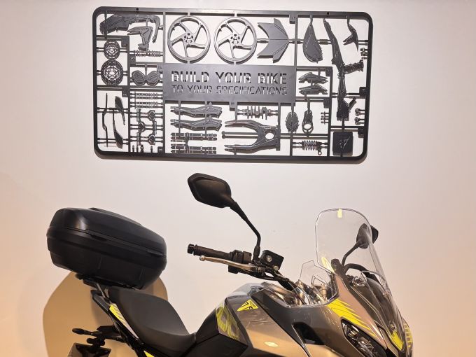 TRIUMPH TIGER 800 4