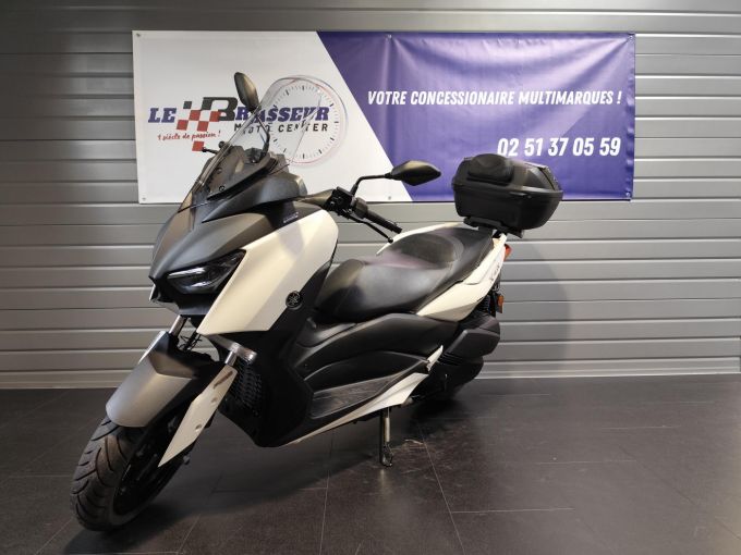 YAMAHA XMAX 300 4