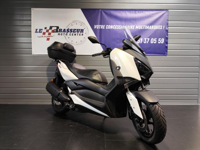 YAMAHA XMAX 300 4