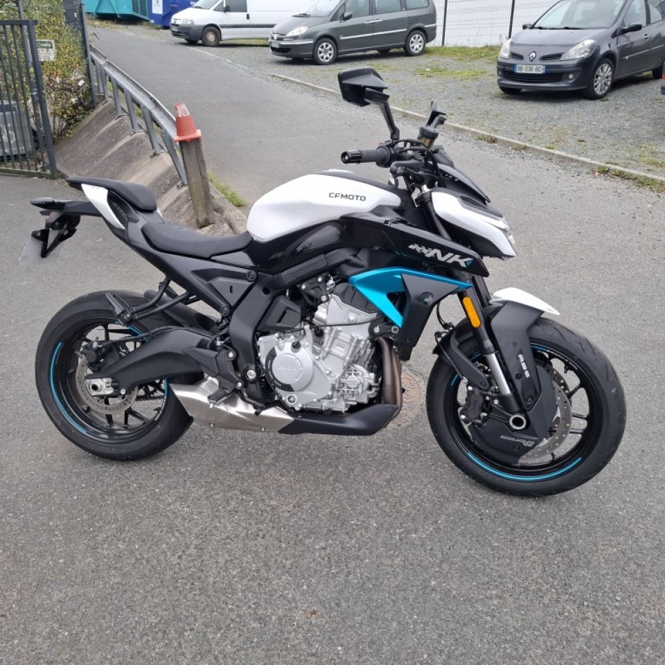 CF MOTO CF 675 NK 4
